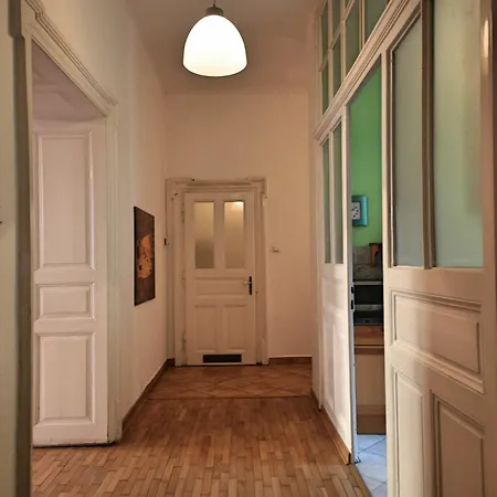 Apartment Tyrsova Flat Prague