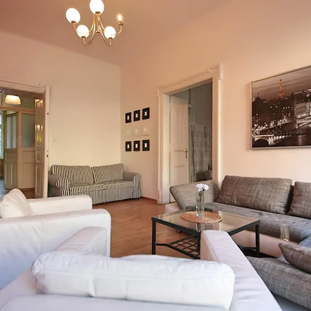 Tyrsova Flat * Prague