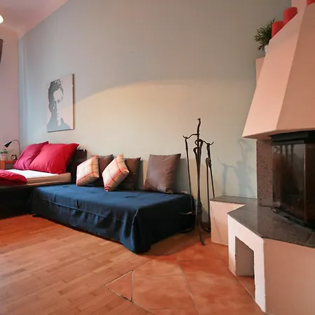 Tyrsova Flat *